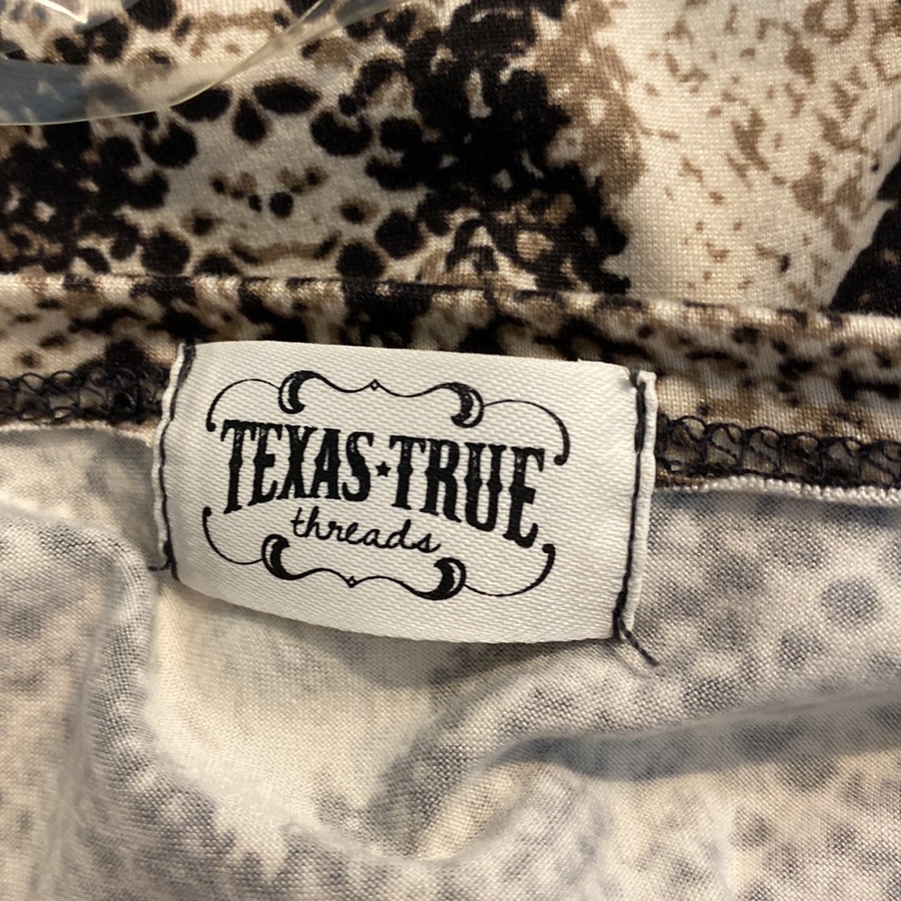 Texas True Threads Snakeskin Print, Open-Front, L… - image 3